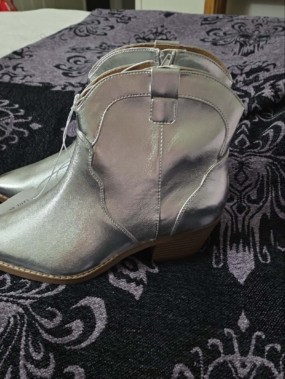 Lane Bryant Metallic Silver Pointed Ankle Booties - Picture 6 of 12